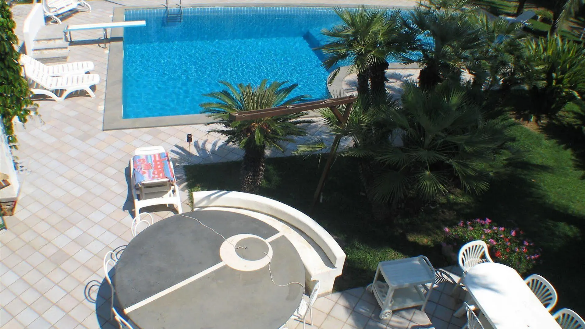 Cuore Di Palme Floridia 3*,  Italia