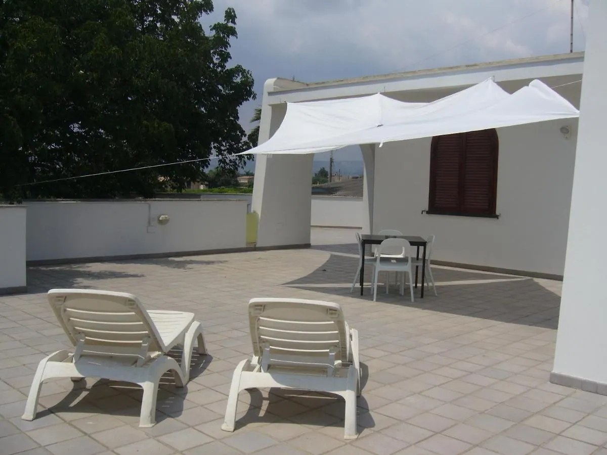 *** Aparthotel Cuore Di Palme Floridia Italy